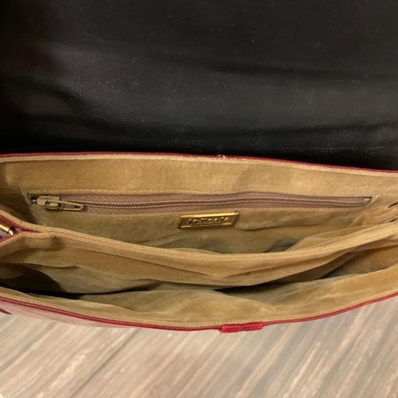 La Scala Vintage Red Purse - Picture 8 of 12